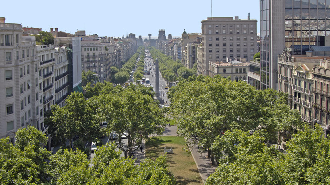 barcelona-gaudi-tour-passeig-gracia