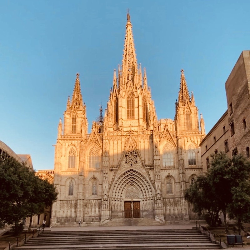 barcelona-gothic-quarter-tour-cathedral