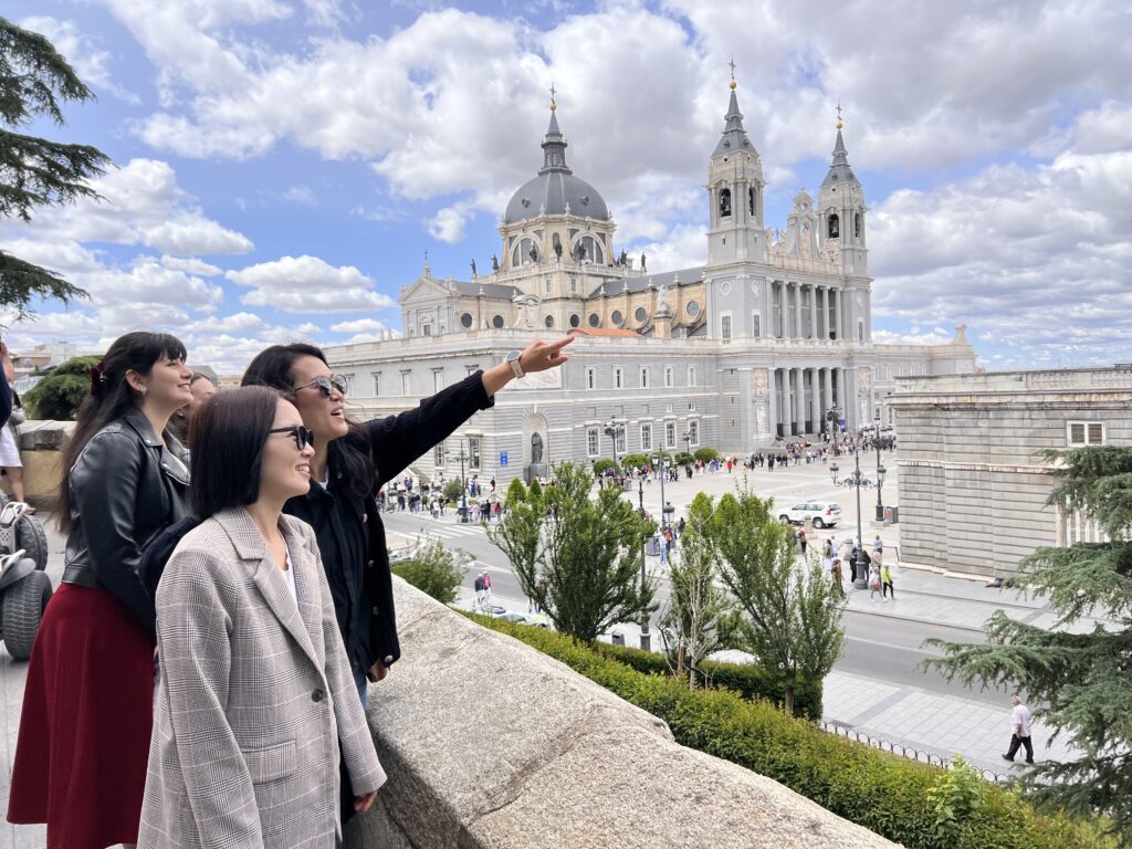 royal-palace-madrid-tour-habsburgs-cover