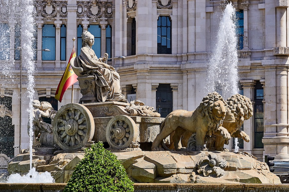 art-walk-and-prado-museum-tour-cibeles-fountain