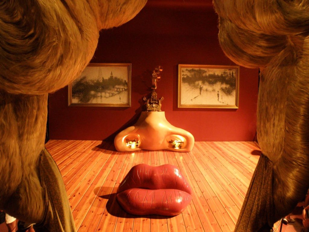Dalí Museum in Spain: Mae West Room