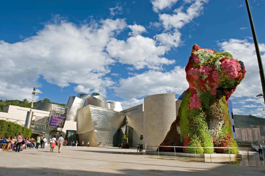 guggenheim Bilbao - attractions in spain