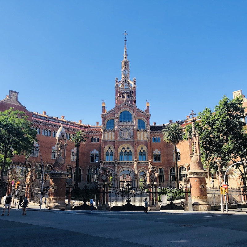 sagrada-familia-tour-sant-pau-meeting-point