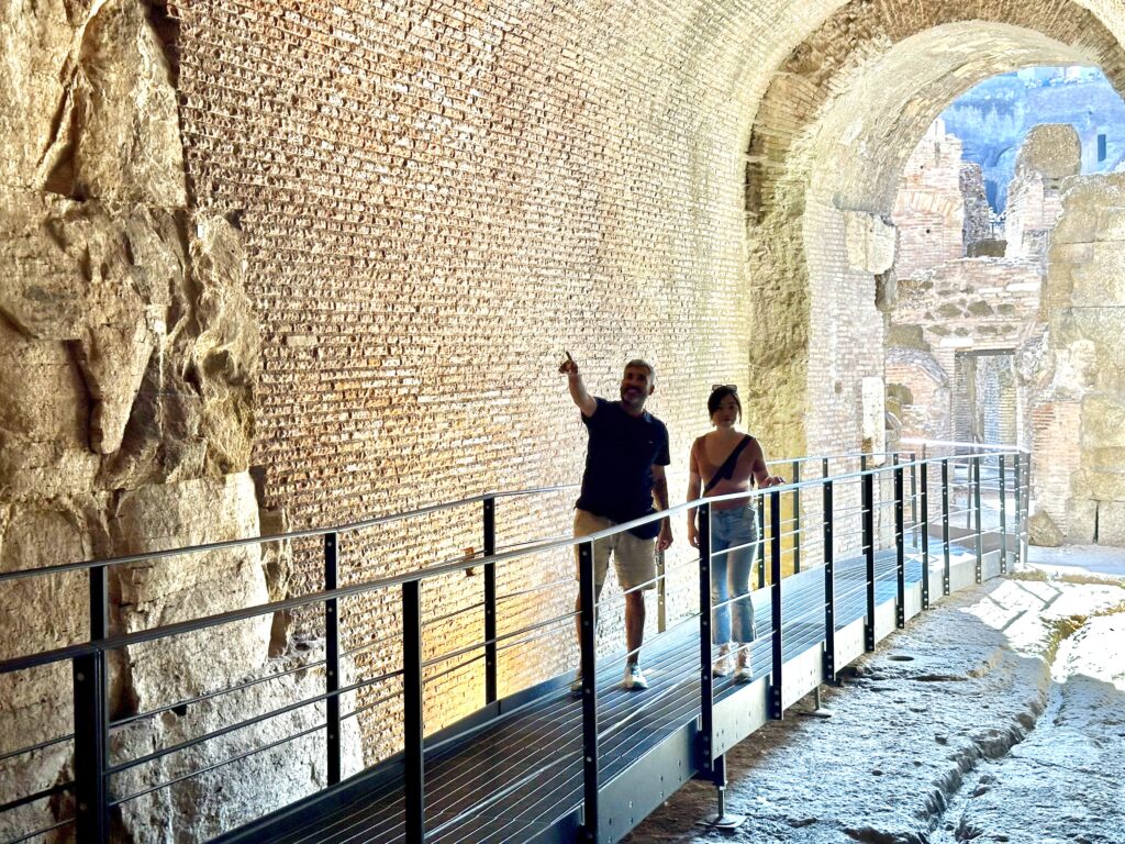 colosseum-tour-with-underground-access-corridor-light