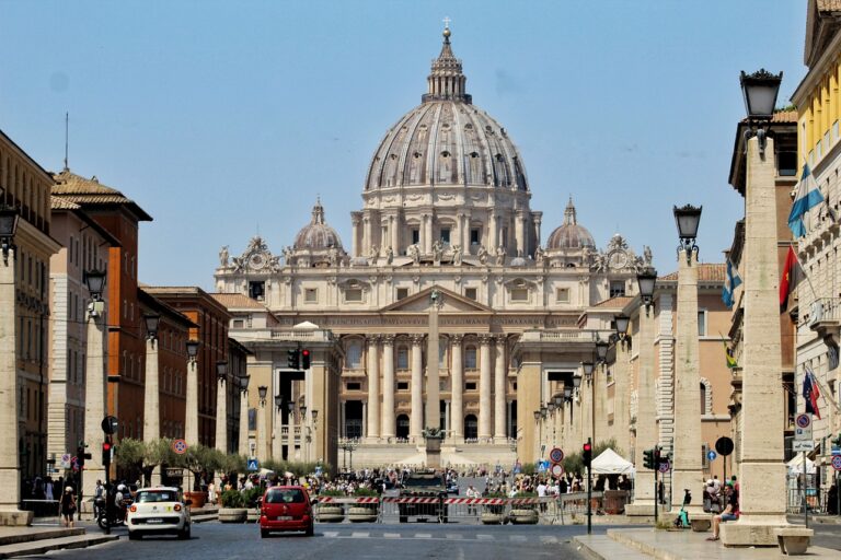 guided-tour-of-the-vatican-museums-sistine-chapel-and-st-peters-basilica-cover