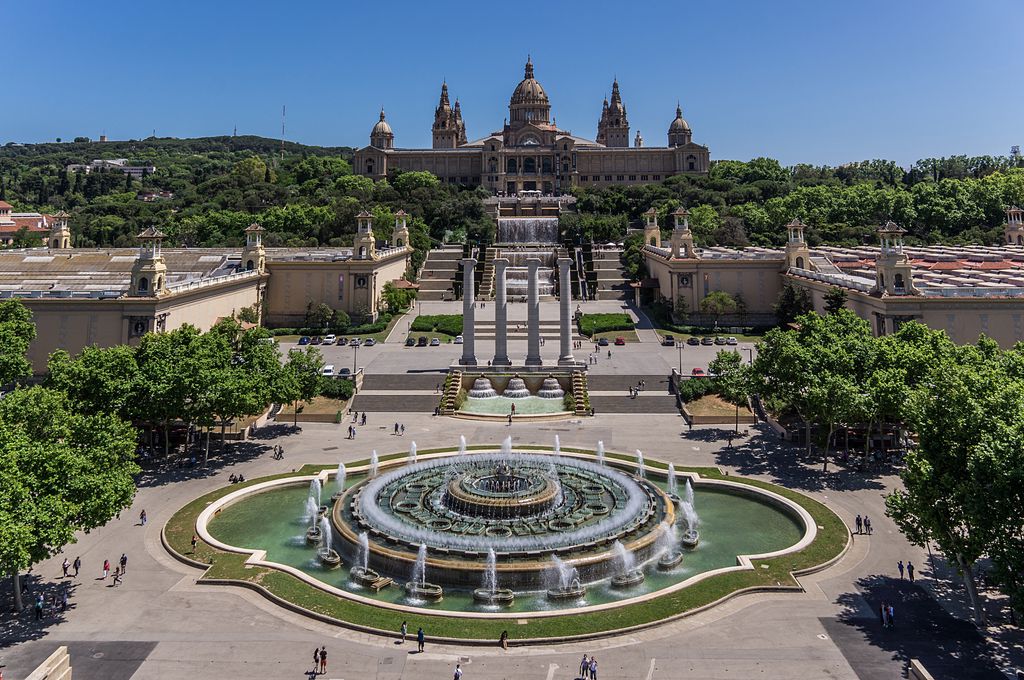 best-barcelona-museum-blog-cover a statue in front of a building